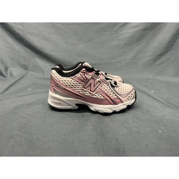 New Balance Toddlers Sneakers IZ740DK Lace Up Pink Size 9 NEW NO BOX! - Picture 9 of 10